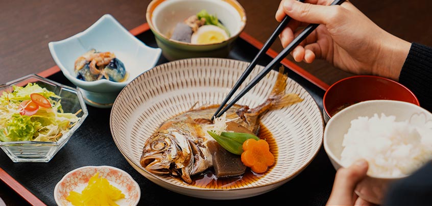 優雅に味わうまるみつのランチ