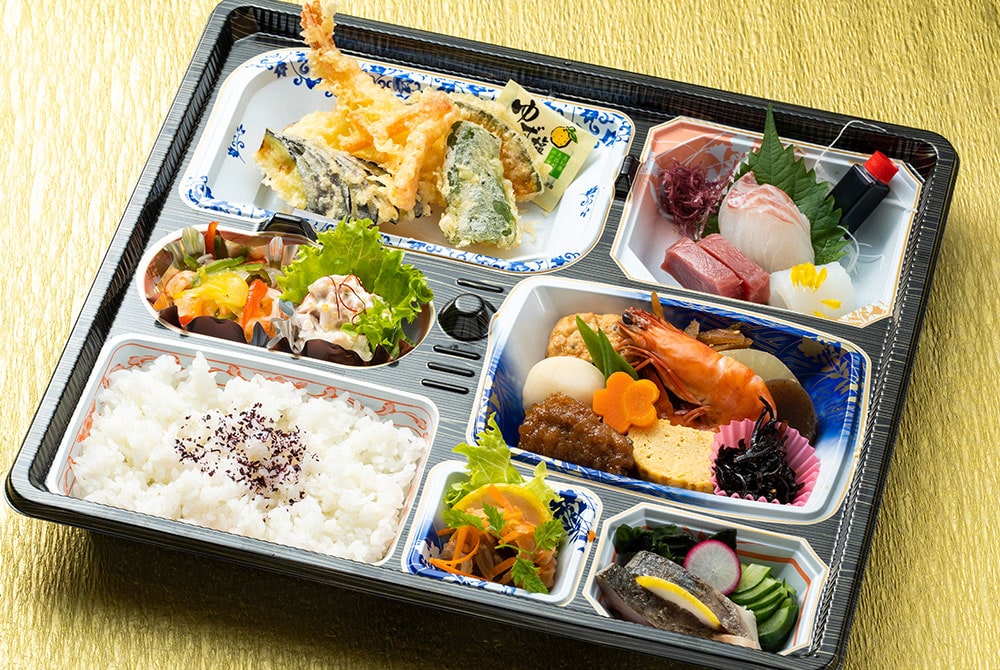 会席弁当